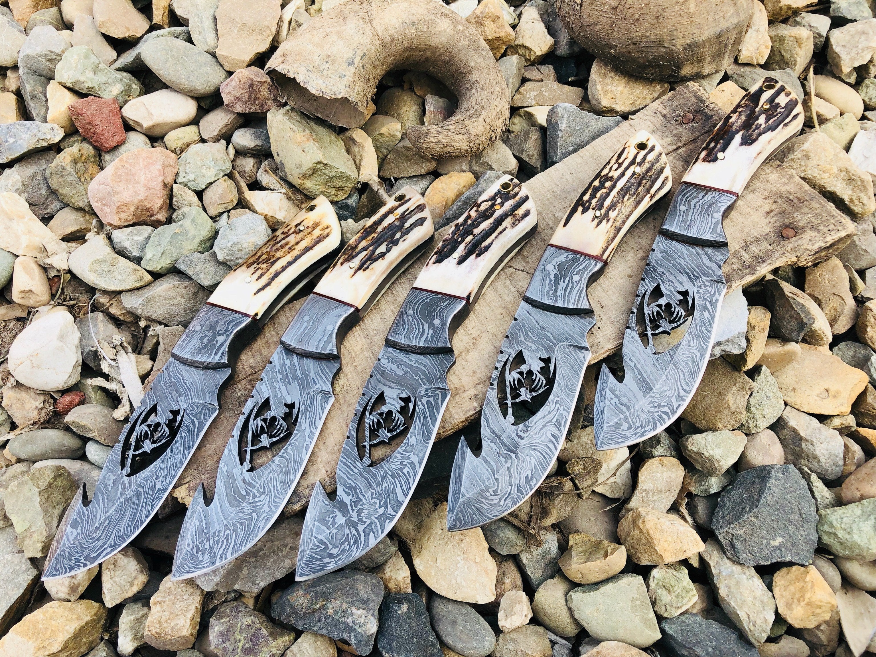 Custom Handmade Damascus steel guthook knives (SC)