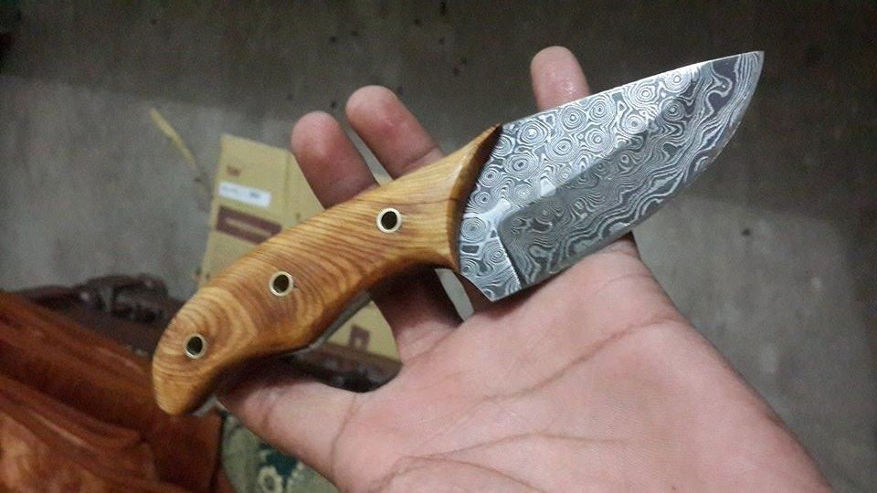 Damascus steel rain drop skinning knife (SC)