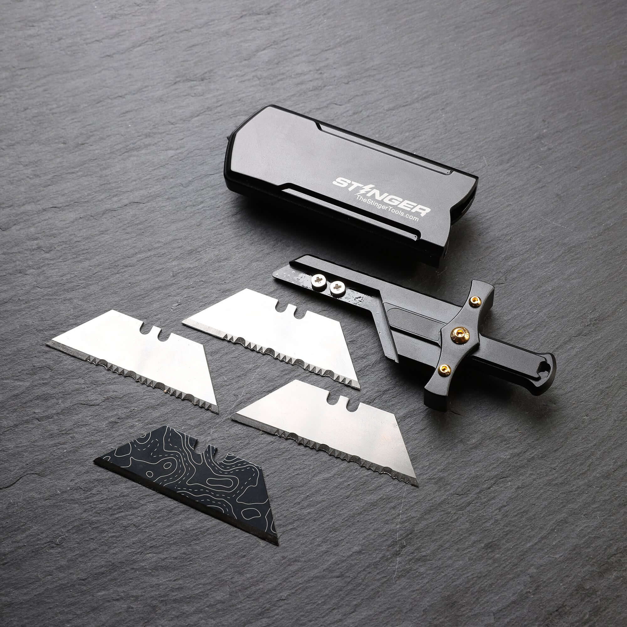 Stinger Buster Blade with P01 Serrated Utility Blade (SC)
