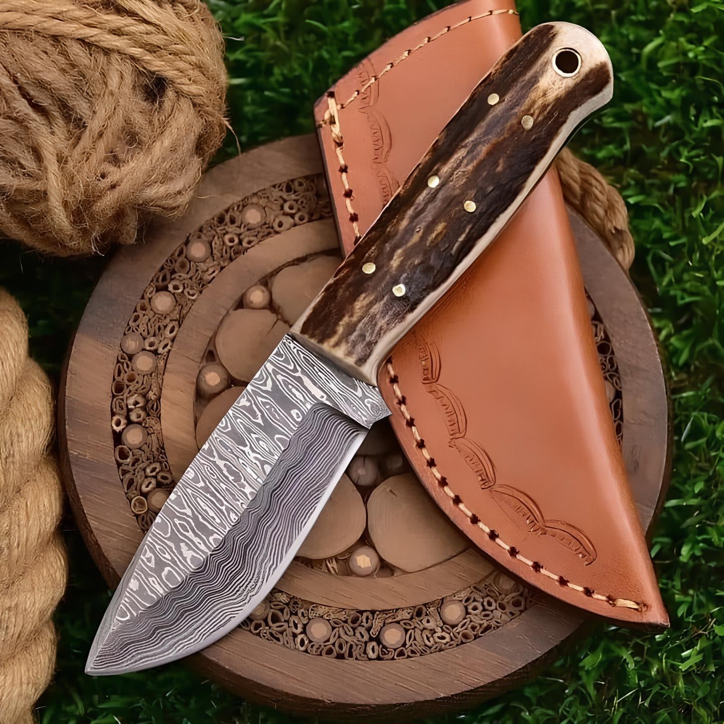Premium Damascus Steel Knife with Deer Horn Handle and Leather Sheath (SC)