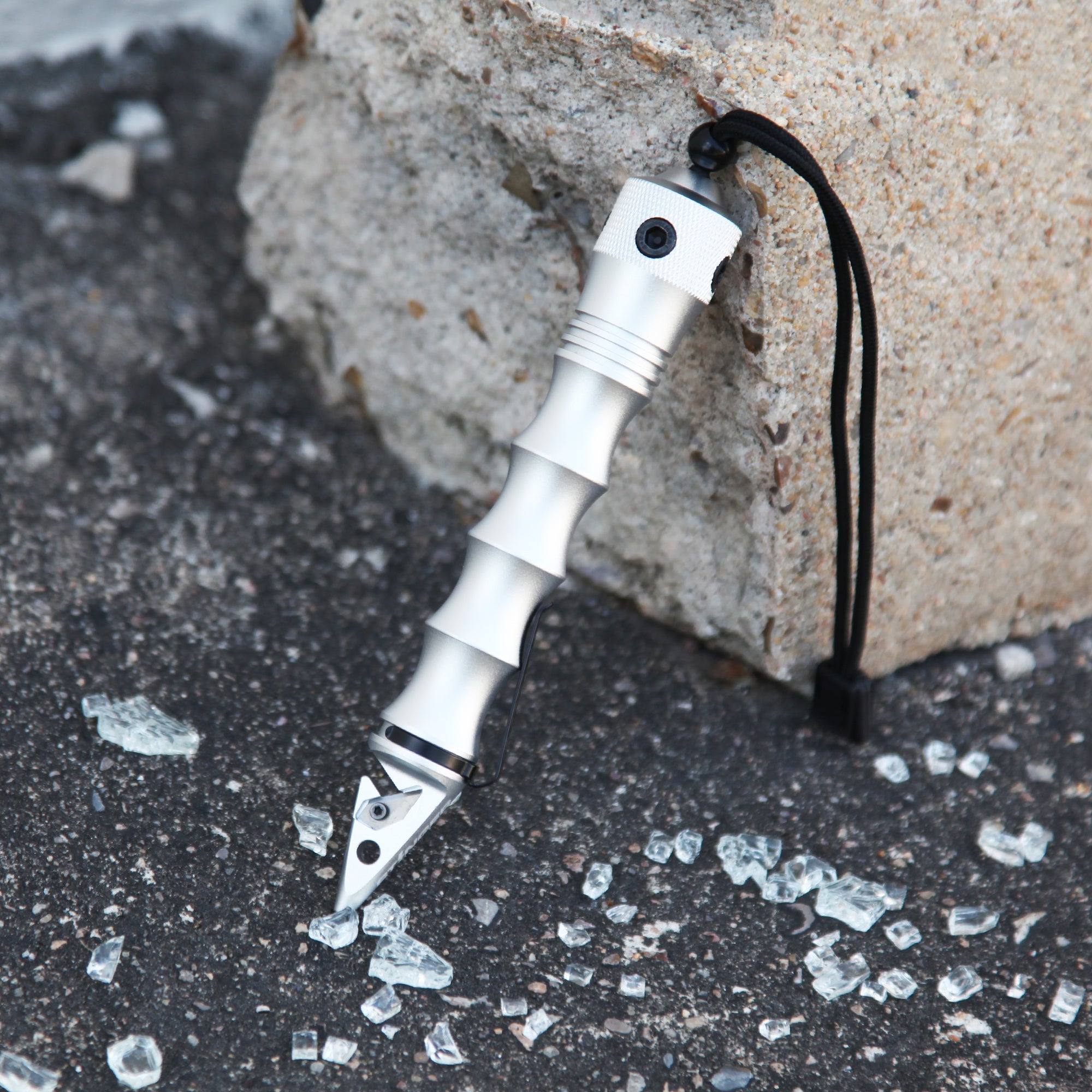 Stinger KET-1 Kubaton Car Emergency Tool with Seat Belt Cutter (Silver) (SC)