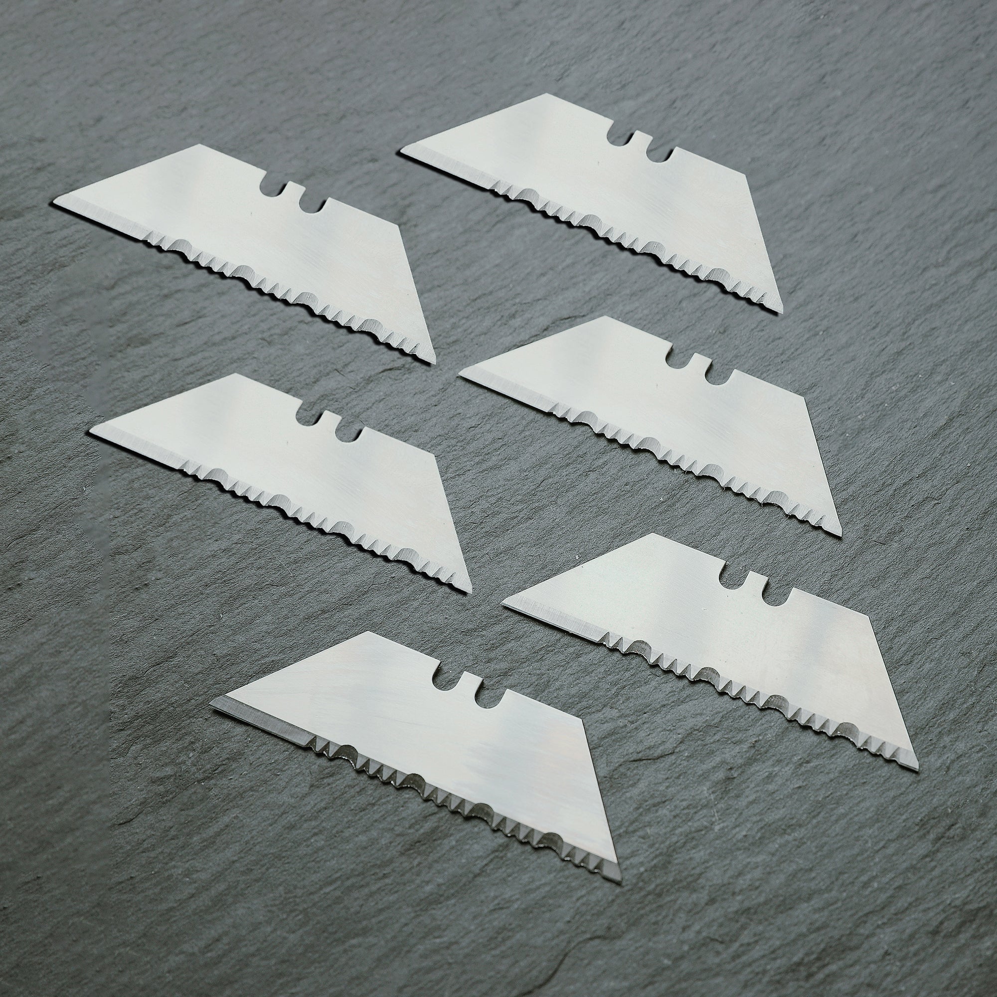 Stinger P01 Partially Serrated Utility Blade Replacement (6 pcs) (SC)