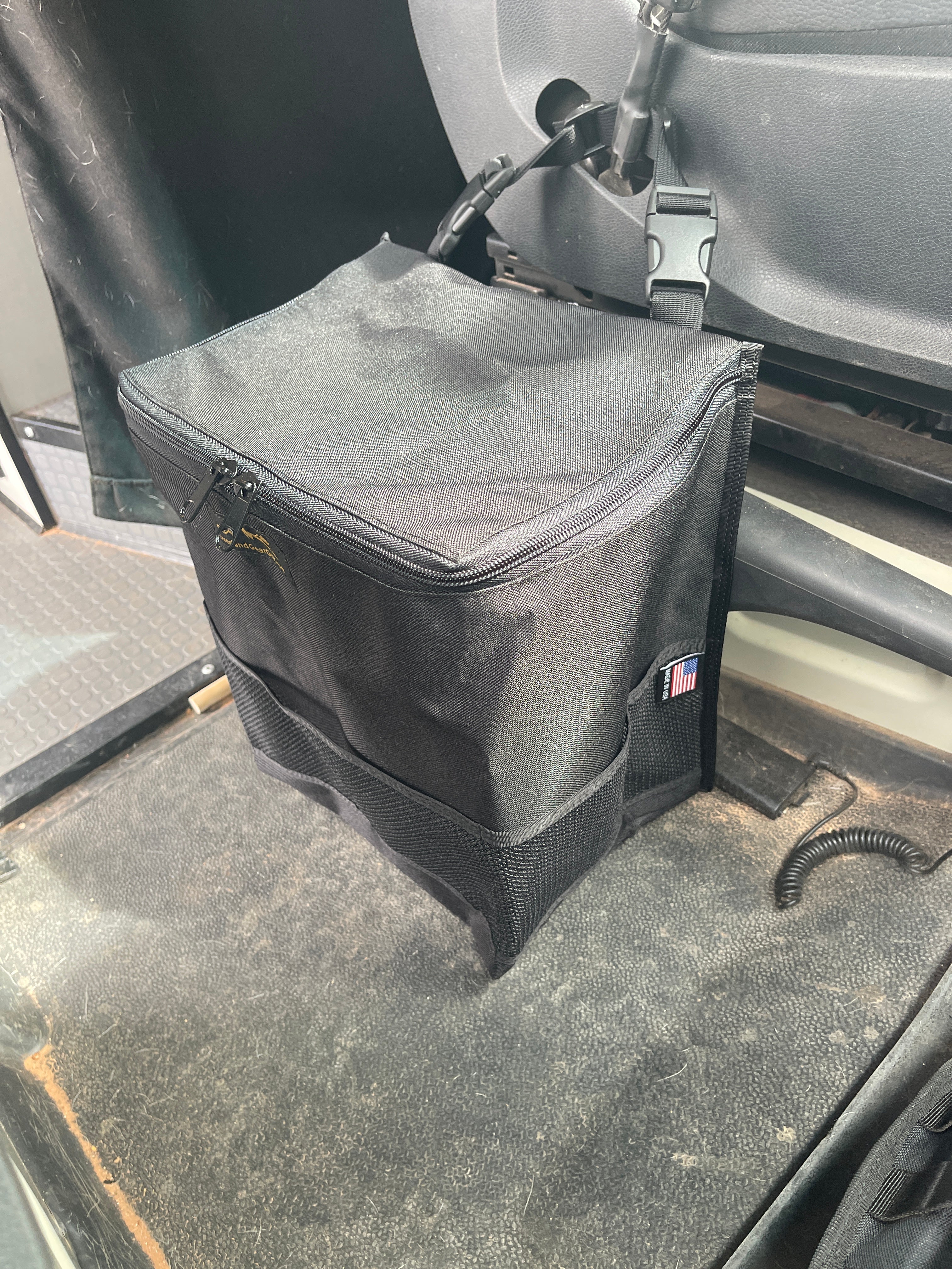 Revel Van Trash Bag (Between the Seats). - Medium (SC)