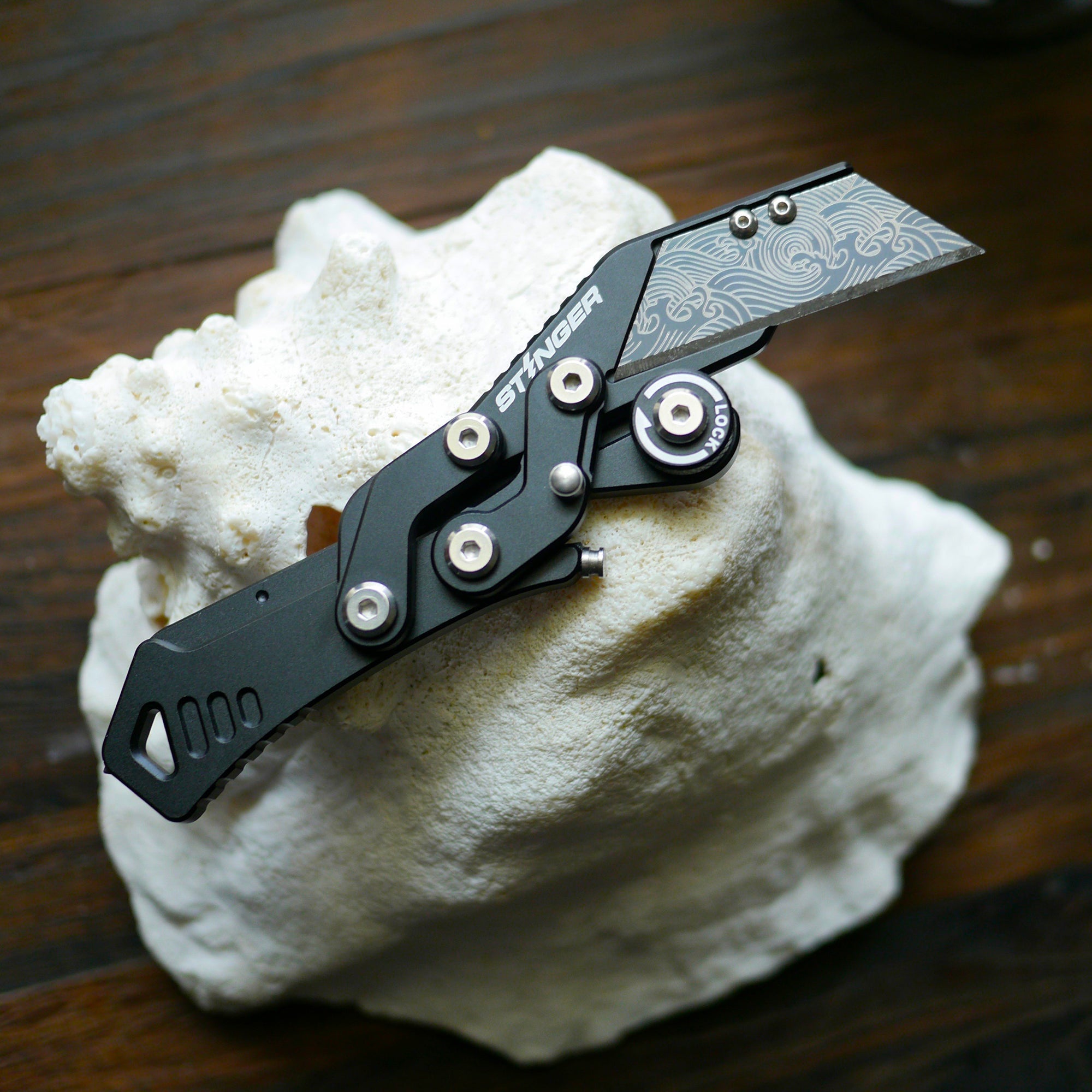 Stinger Godzilla Blade, Folding Pocket Knife, Utility Knife - Matte Black (SC)