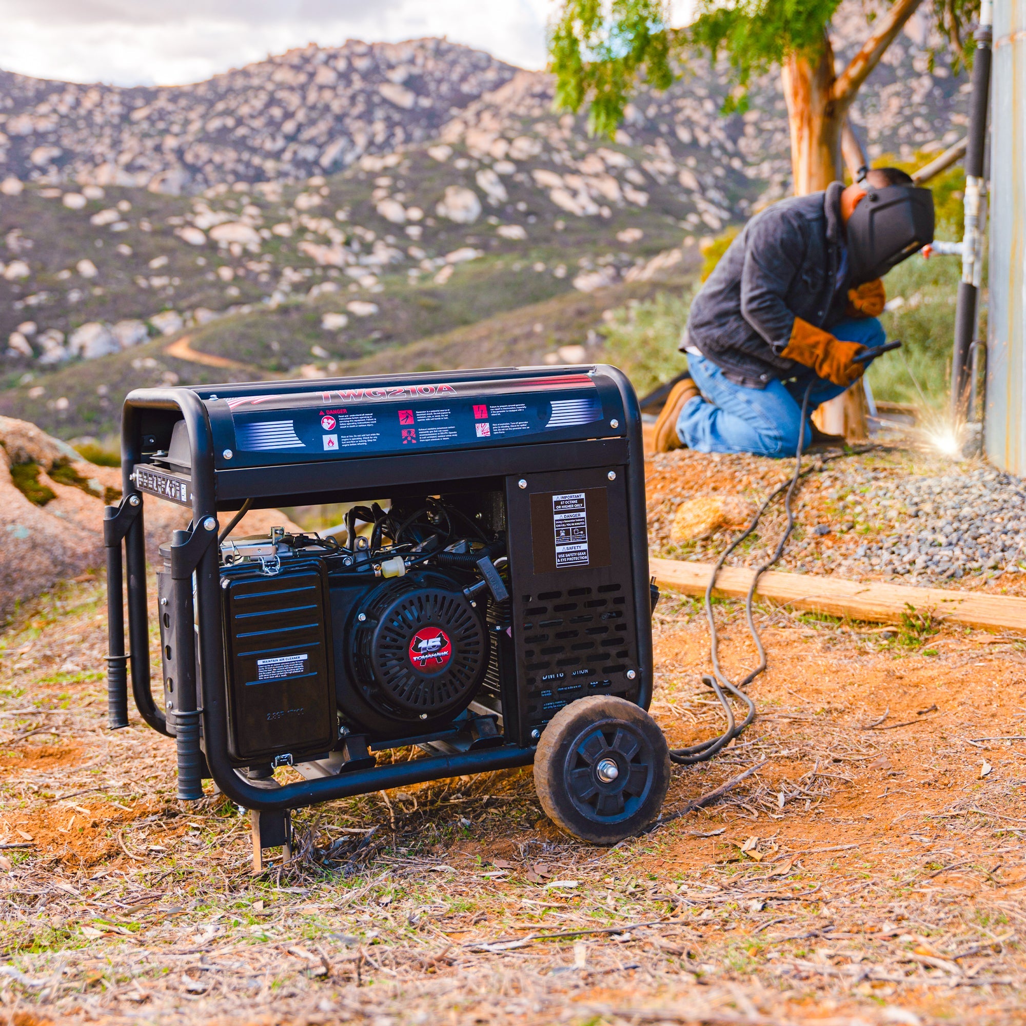 210 Amp Engine Driven Welder Generator 2000 Watt 15 HP Gas Powered (SC)
