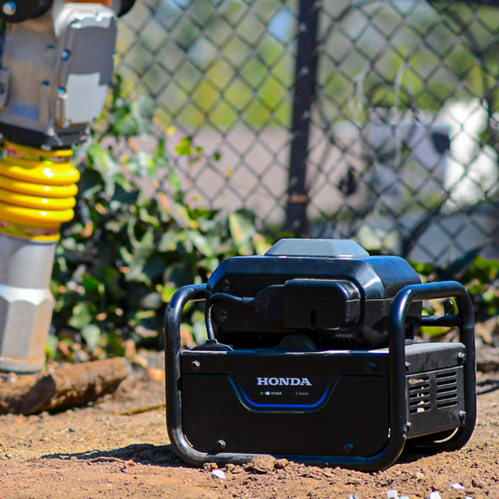 2.4 HP Battery Powered Vibratory Rammer Tamper Compactor with Honda GXE2.0S Motor (SC)