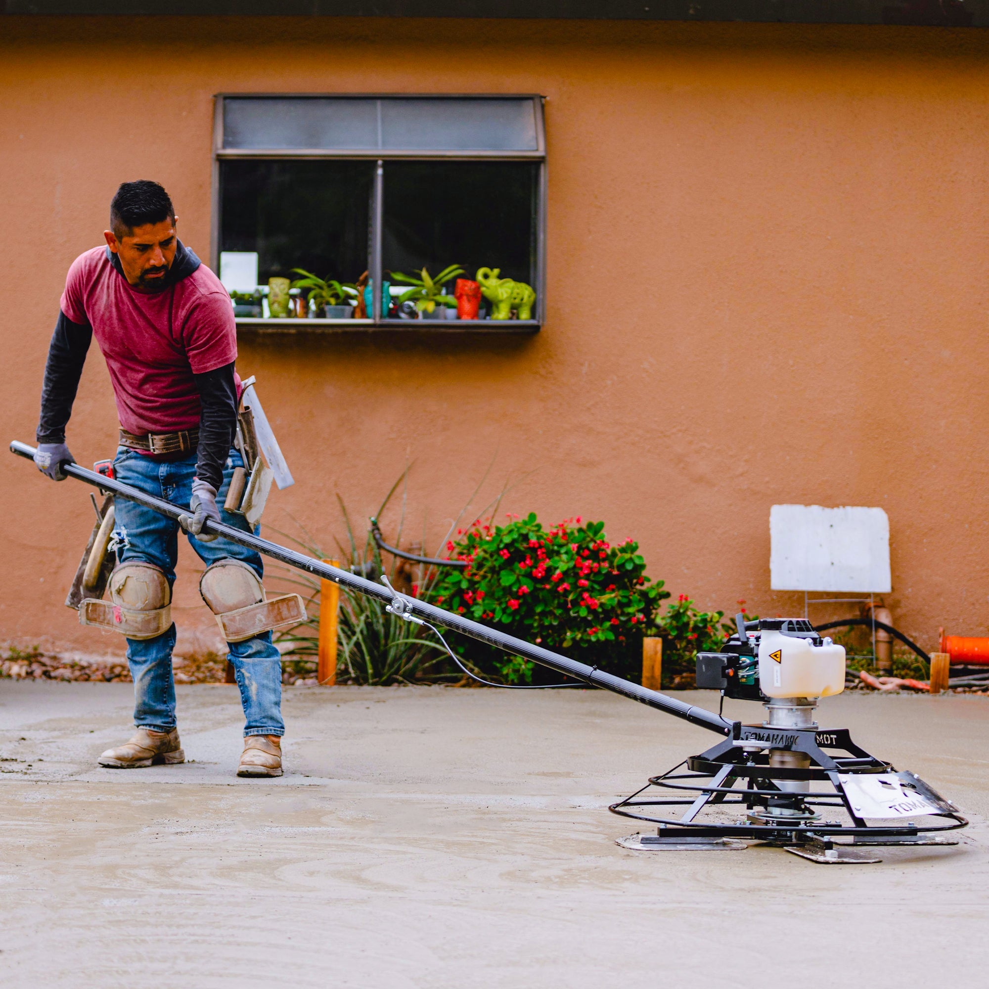 30" Portable Concrete Power Trowel with 18ft Bull Float Handle 37cc Engine (SC)
