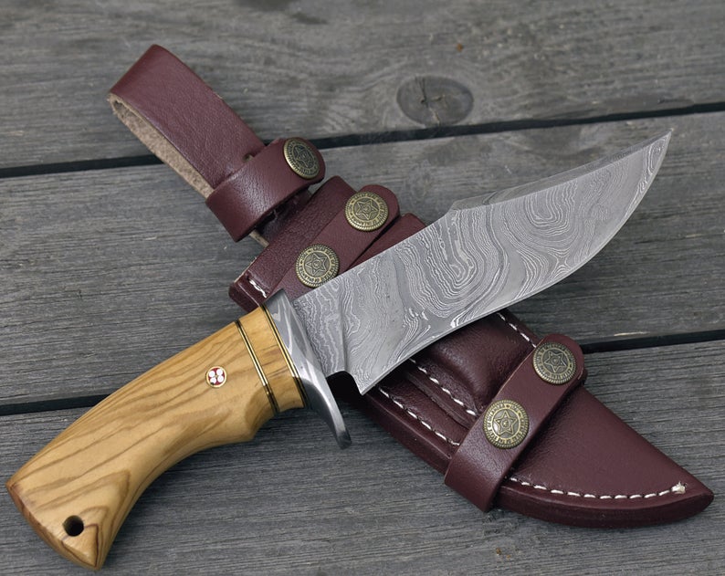 Olive Wood Handle Hunting Knife (SC)