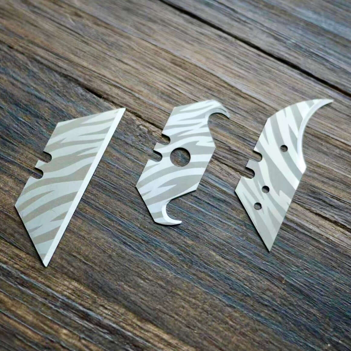 Stinger Laser Engraved Utility Razor Blades, Utility Knife Blades Replacement - Tiger Pattern (SC)