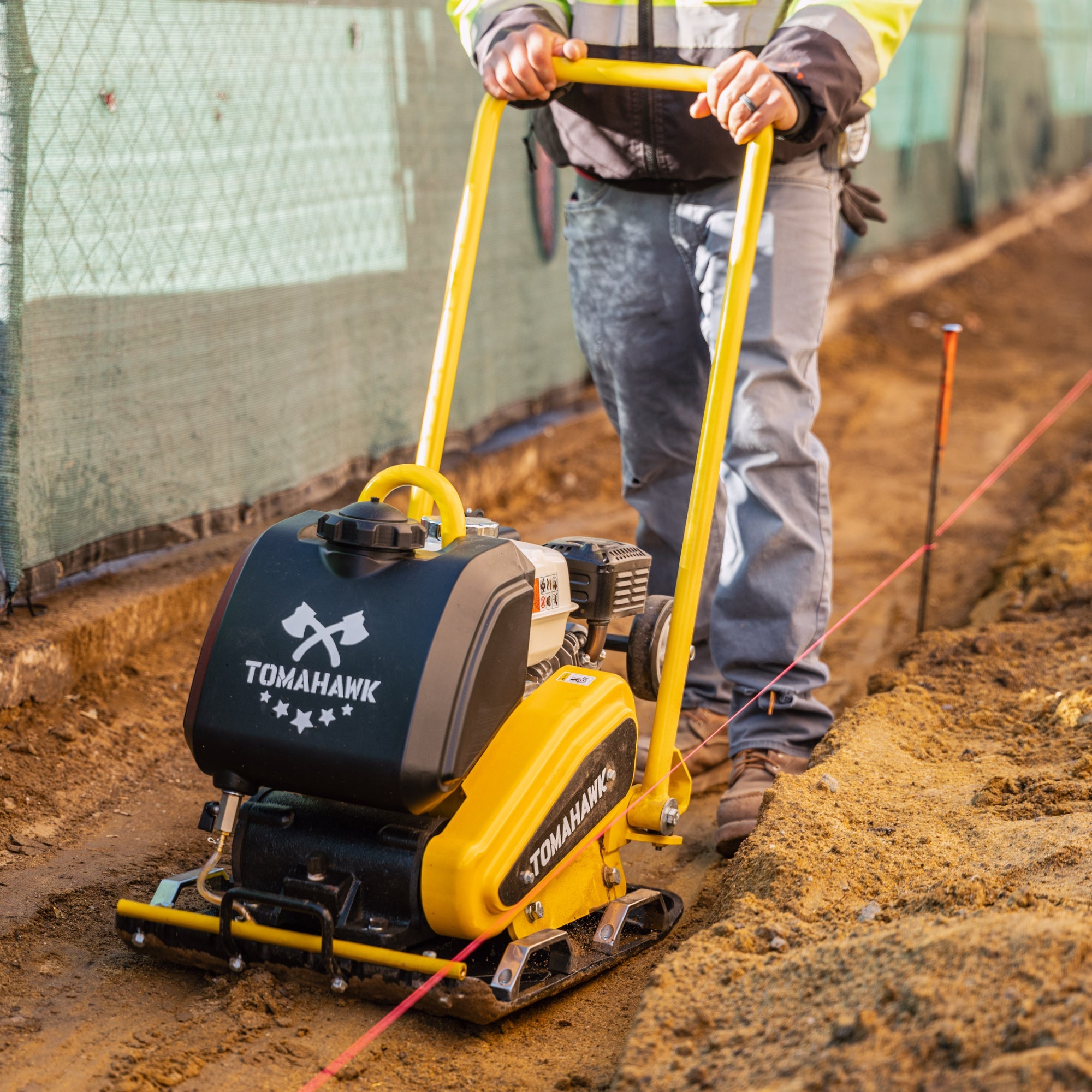 5.5 HP Honda Vibratory Plate Compactor 23x17" for Soil Asphalt Paver Compaction (SC)